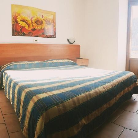 Hotel Miramonti Claviere Luaran gambar