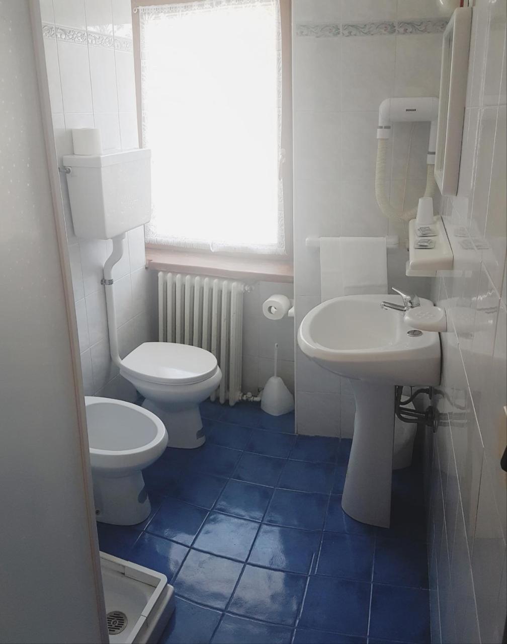Hotel Miramonti Claviere Luaran gambar